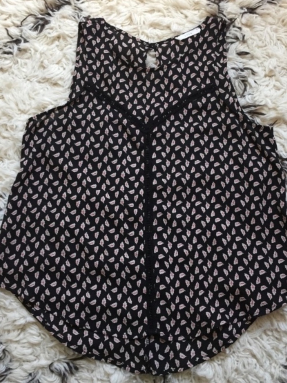 Lush Sleeveless Leaf Print Sheer Top Career Casual